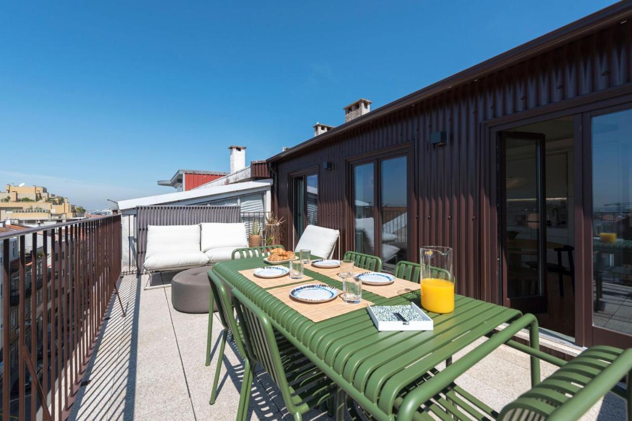 Boavista Penthouse W/ 2 Balconies & Ac By Lovelystay Porto Kültér fotó